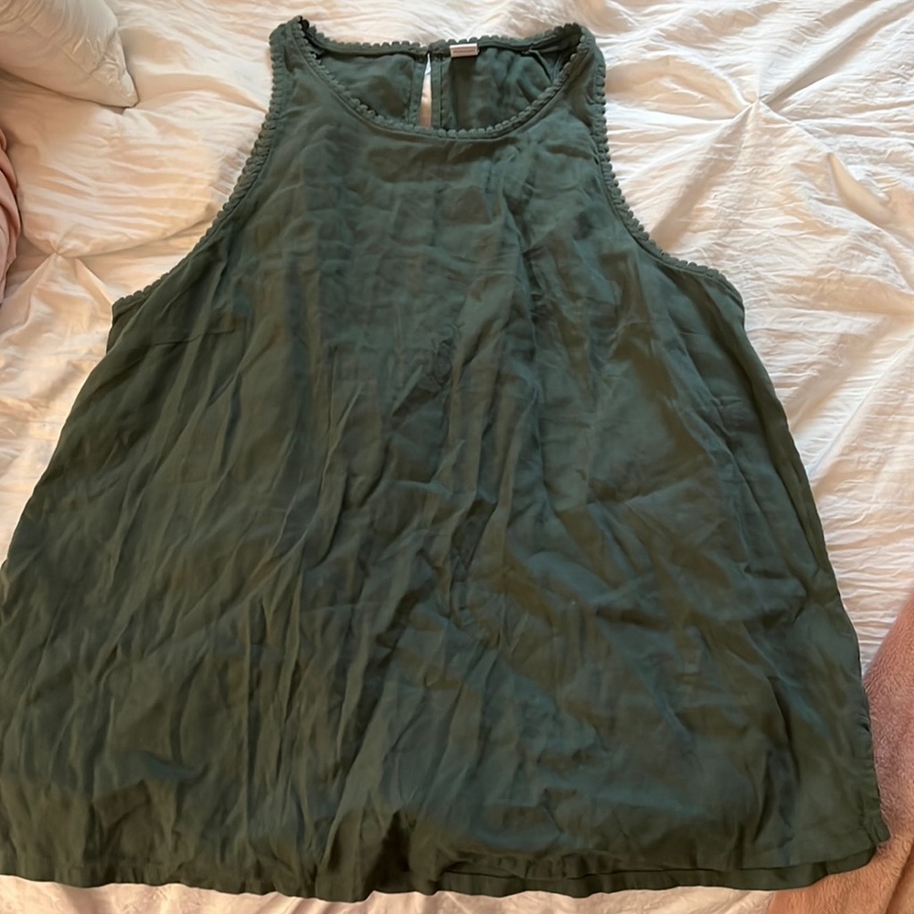 Green old navy tank